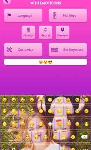 Photo Keyboard with Emoticons 2