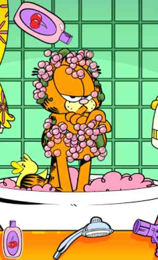 Garfield Living Large! 4