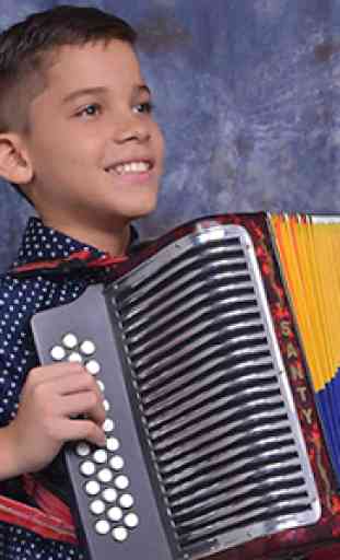Learn how to play the accordion 4