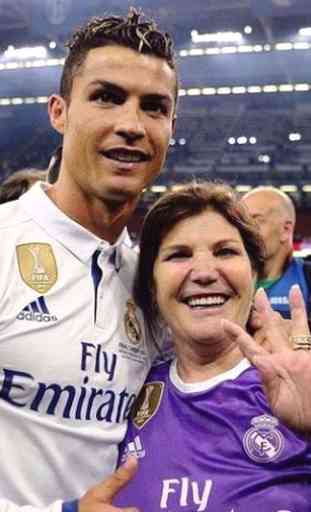 Selfie with Ronaldo 3
