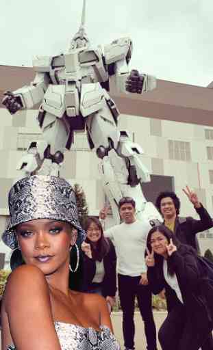 Selfie With Rihanna 4