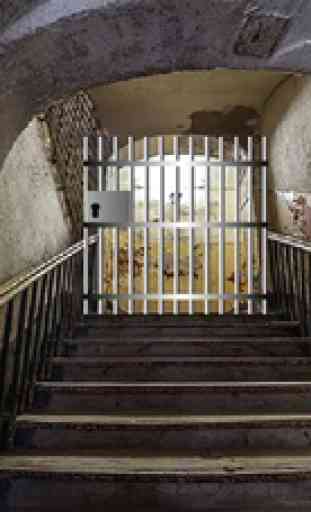 Abandoned Locked Prison Escape 1